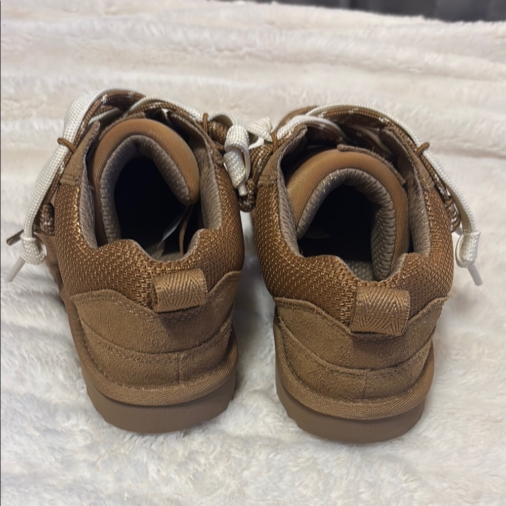 UGG Brown Sneakers with Velcro and Elastic Laces - Picture 3 of 3